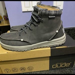 Hey Dude men’s NWT slip on boots